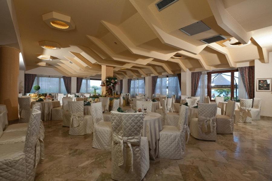 Hotel Riva Del Sole Cefalu Exterior photo