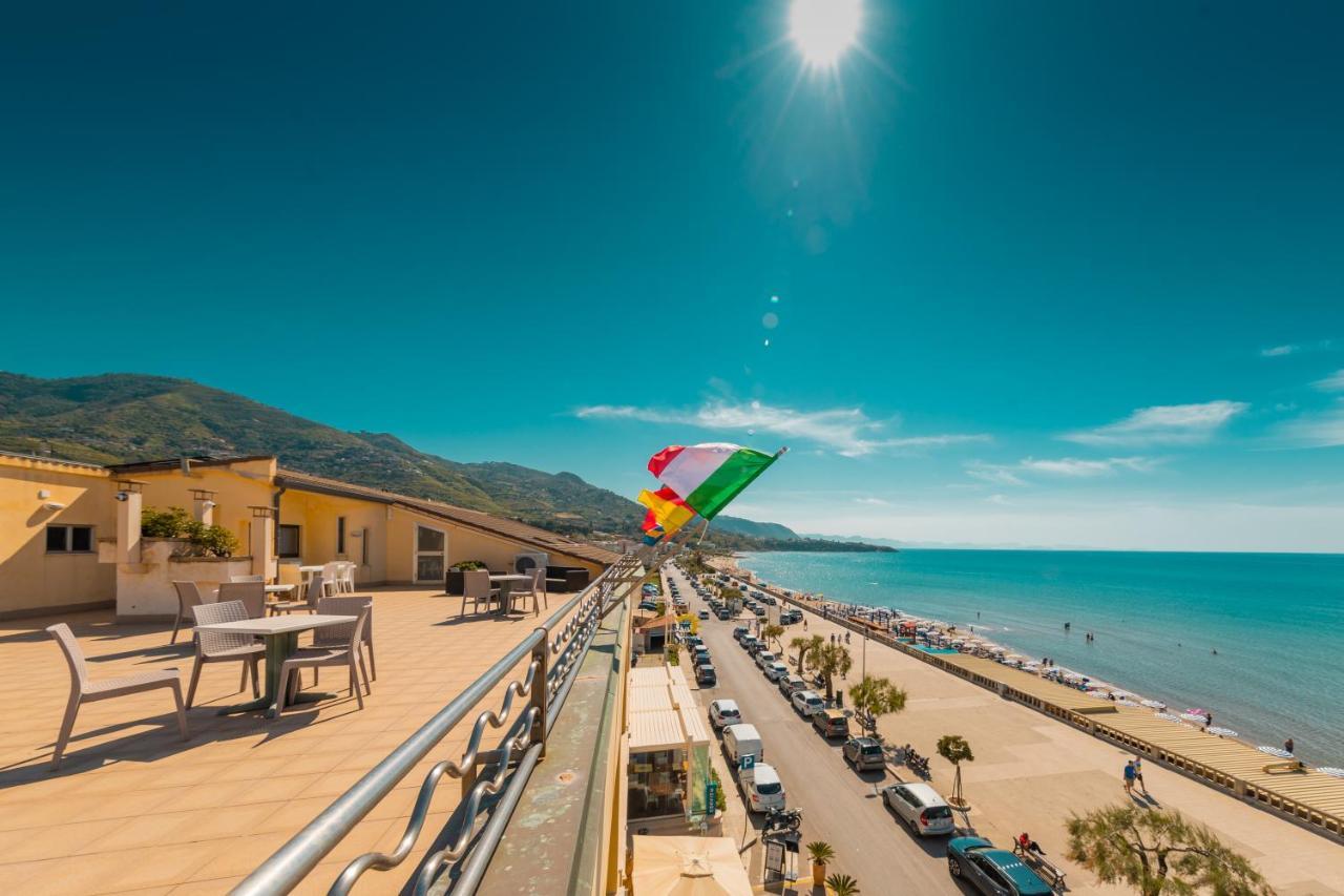 Hotel Riva Del Sole Cefalu Exterior photo