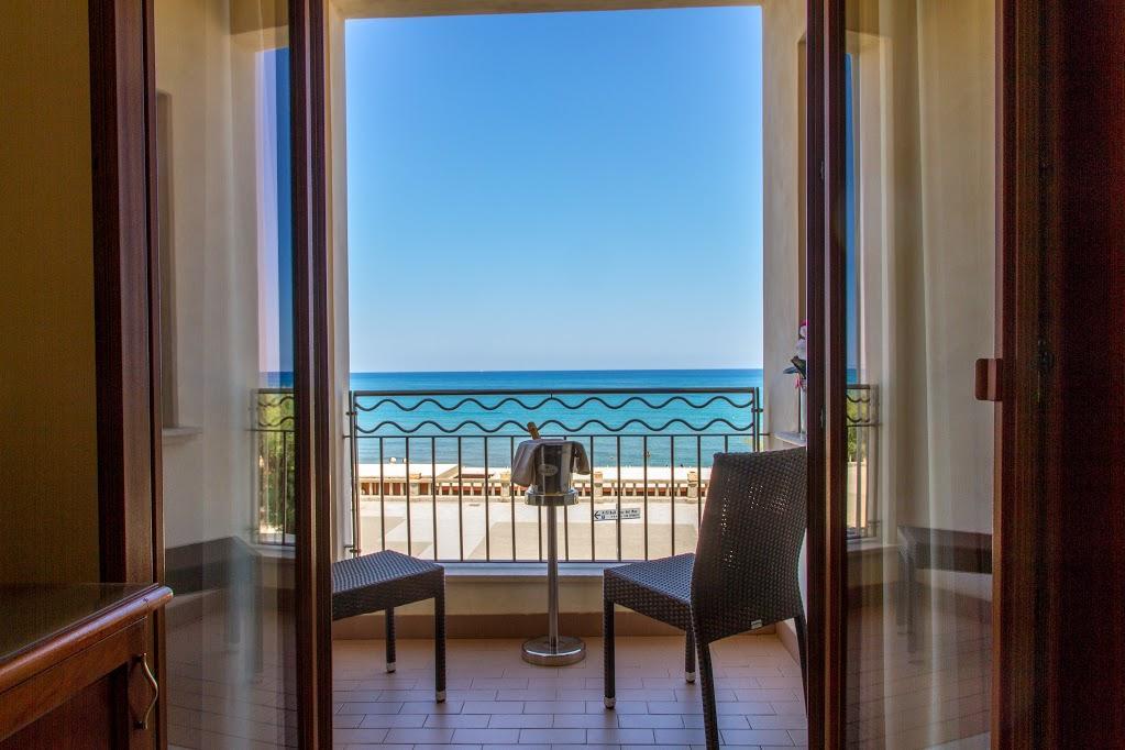 Hotel Riva Del Sole Cefalu Exterior photo