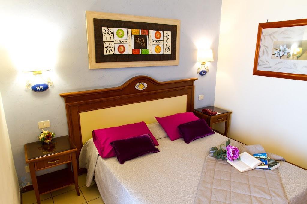 Hotel Riva Del Sole Cefalu Exterior photo
