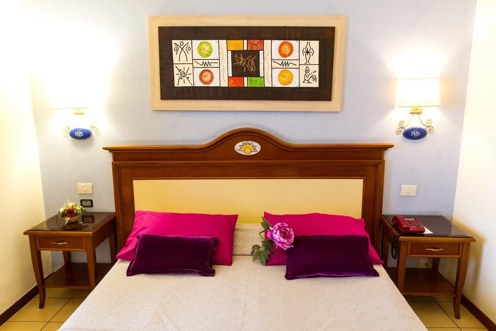 Hotel Riva Del Sole Cefalu Exterior photo